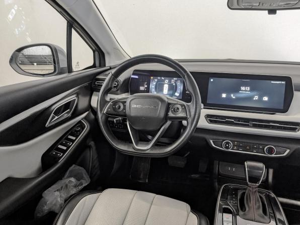BAIC U5 Plus с пробегом 2023 года, цена 750 000 рублей, 131506 км, седан, Автокод Объявления