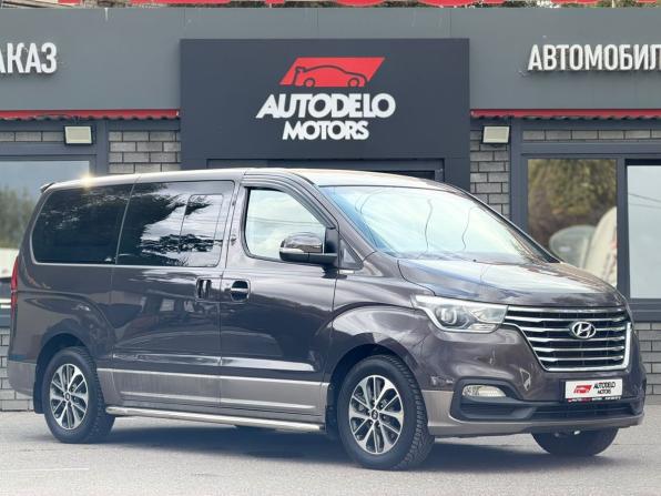 Hyundai Grand Starex I Рестайлинг 2 с пробегом 2019 года, цена 4 200 000 рублей, 63626 км, минивэн, Автокод Объявления
