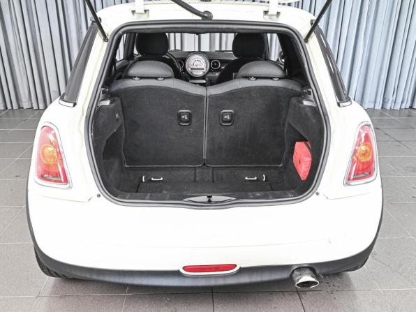 Mini Hatch II (R56) с пробегом 2010 года, цена 819 000 рублей, 299167 км, хэтчбек, Автокод Объявления