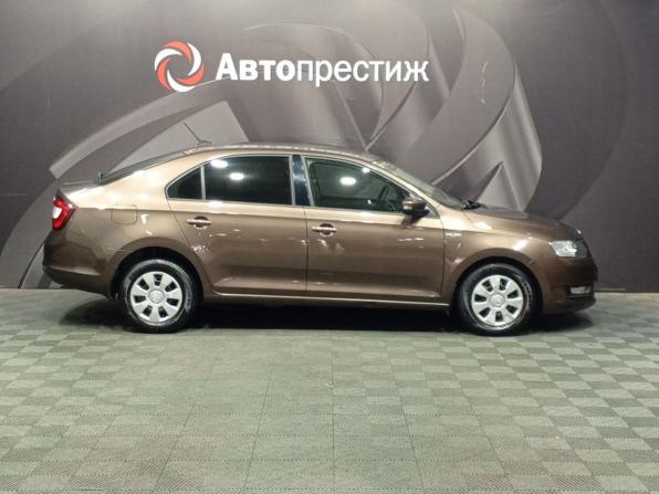 Skoda Rapid I Рестайлинг с пробегом 2019 года, цена 1 170 000 рублей, 141000 км, лифтбек, Автокод Объявления