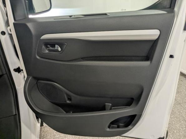 Opel Zafira Life I с пробегом 2020 года, цена 3 770 000 рублей, 60690 км, минивэн, Автокод Объявления