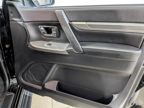 Mitsubishi Pajero IV Рестайлинг 1 с пробегом 2011 года, цена 1 950 000 рублей, 170599 км, внедорожник, Автокод Объявления