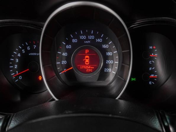 Kia Rio III Рестайлинг с пробегом 2016 года, цена 999 000 рублей, 177254 км, хэтчбек, Автокод Объявления