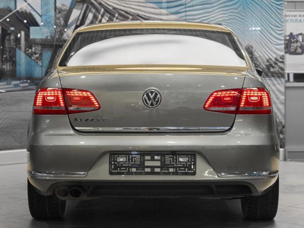 Volkswagen Passat B7 с пробегом 2013 года, цена 999 000 рублей, 171300 км, седан, Автокод Объявления