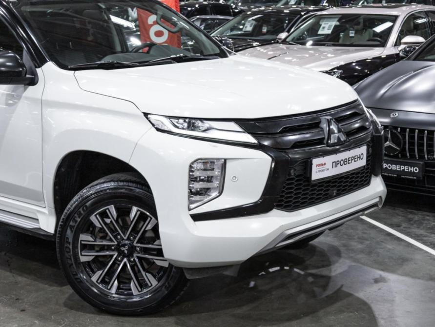 Mitsubishi Montero Sport III Рестайлинг Санкт-Петербург  - изображение 9