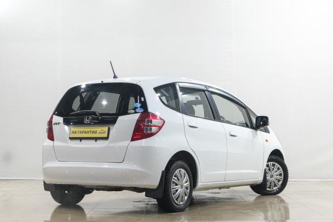 Honda Fit II с пробегом 2010 года, цена 699 000 рублей, 191000 км, хэтчбек, Автокод Объявления