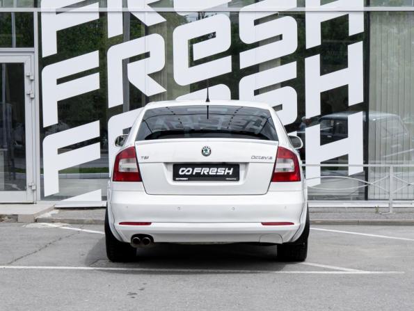 Skoda Octavia II (A5) Рестайлинг с пробегом 2012 года, цена 830 000 рублей, 291379 км, лифтбек, Автокод Объявления