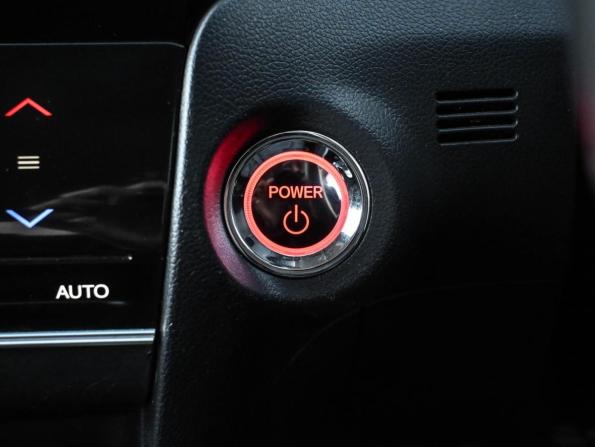 Honda Shuttle II с пробегом 2018 года, цена 1 279 000 рублей, 98603 км, универсал, Автокод Объявления