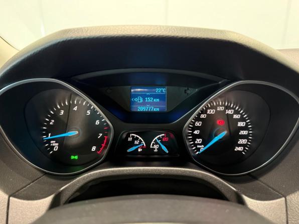 Ford Focus III с пробегом 2014 года, цена 715 000 рублей, 209777 км, универсал, Автокод Объявления