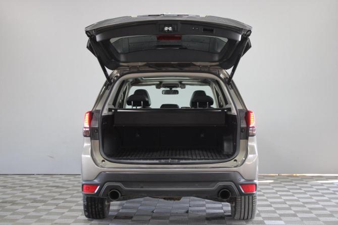 Subaru Forester V с пробегом 2018 года, цена 2 684 000 рублей, 143836 км, внедорожник, Автокод Объявления
