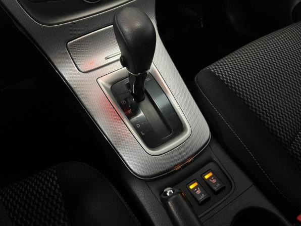 Nissan Tiida II с пробегом 2015 года, цена 1 070 000 рублей, 141739 км, хэтчбек, Автокод Объявления