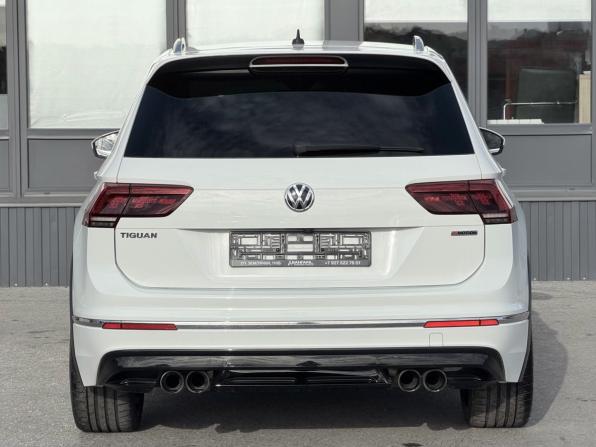 Volkswagen Tiguan II с пробегом 2018 года, цена 2 300 000 рублей, 206682 км, внедорожник, Автокод Объявления