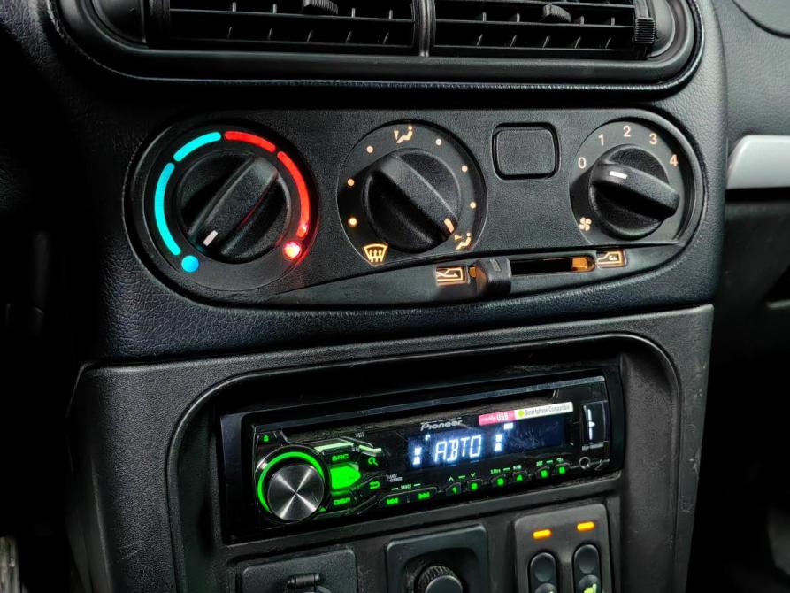 Chevrolet Niva I Рестайлинг Москва  - изображение 18