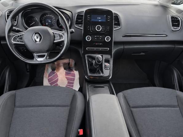 Renault Scenic IV с пробегом 2017 года, цена 1 499 000 рублей, 177000 км, компактвэн, Автокод Объявления