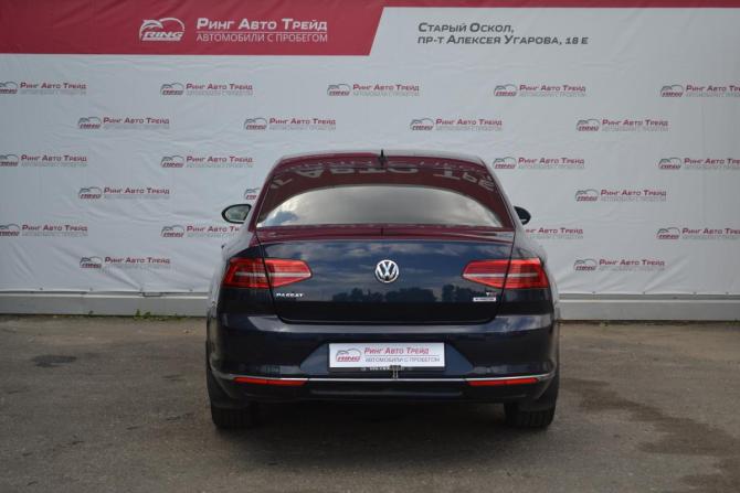 Volkswagen Passat B8 с пробегом 2015 года, цена 1 350 000 рублей, 283254 км, седан, Автокод Объявления