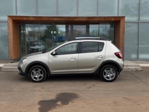 Renault Sandero II Рестайлинг с пробегом 2019 года, цена 1 080 000 рублей, 102012 км, хэтчбек, Автокод Объявления
