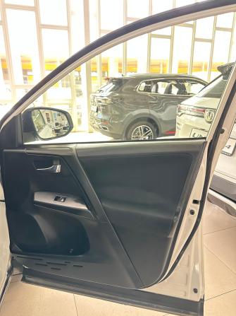Toyota RAV4 IV (XA40) Рестайлинг с пробегом 2015 года, цена 2 198 000 рублей, 251500 км, внедорожник, Автокод Объявления