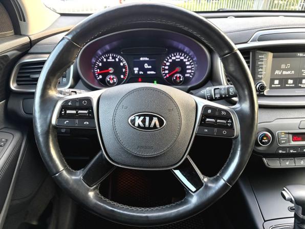 Kia Sorento III Prime Рестайлинг с пробегом 2019 года, цена 2 520 000 рублей, 165468 км, внедорожник, Автокод Объявления