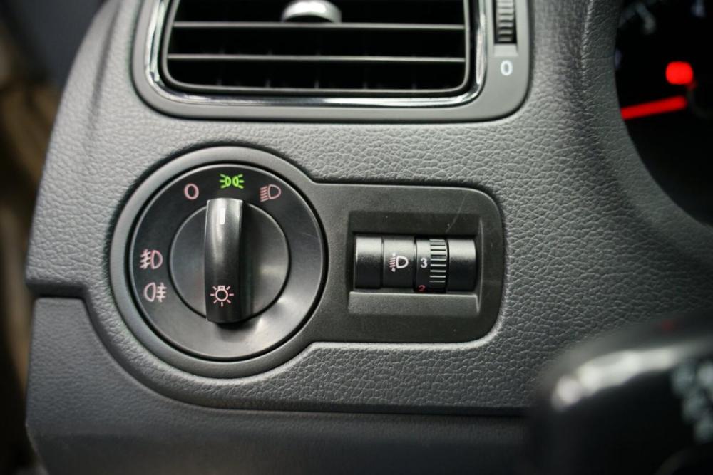 Volkswagen Polo V Рестайлинг Крым  - изображение 11