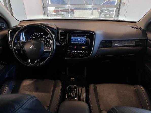 Mitsubishi Outlander III Рестайлинг 2 с пробегом 2015 года, цена 2 210 000 рублей, 82729 км, внедорожник, Автокод Объявления