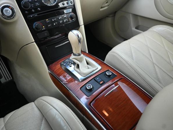 Infiniti QX70 с пробегом 2017 года, цена 1 899 000 рублей, 231879 км, внедорожник, Автокод Объявления