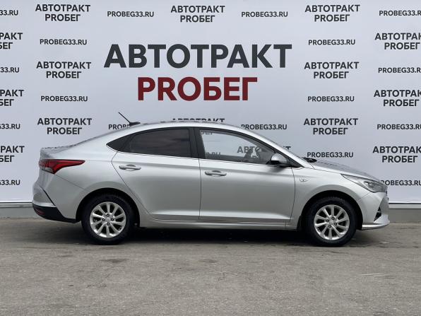 Hyundai Solaris II с пробегом 2020 года, цена 1 398 000 рублей, 60186 км, седан, Автокод Объявления