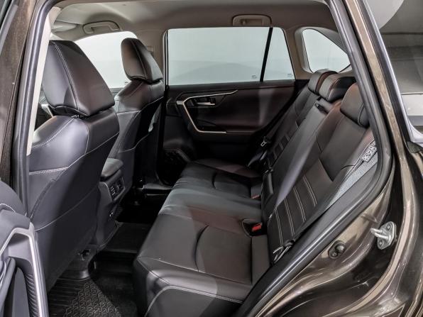 Toyota RAV4 V (XA50) с пробегом 2020 года, цена 3 250 000 рублей, 63287 км, внедорожник, Автокод Объявления