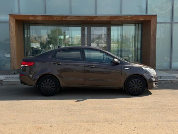 Kia Rio III Рестайлинг с пробегом 2016 года, цена 880 000 рублей, 128930 км, седан, Автокод Объявления