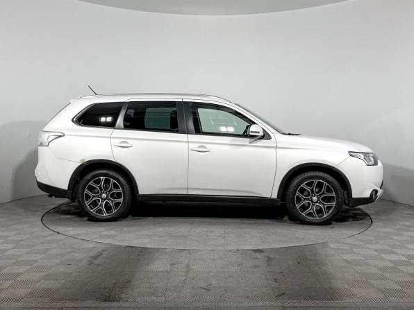 Mitsubishi Outlander III Рестайлинг с пробегом 2014 года, цена 1 389 000 рублей, 131615 км, внедорожник, Автокод Объявления