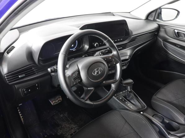 Hyundai Bayon I с пробегом 2023 года, цена 2 079 000 рублей, 40689 км, внедорожник, Автокод Объявления