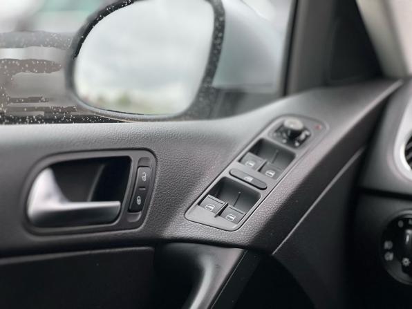 Volkswagen Tiguan I с пробегом 2010 года, цена 899 000 рублей, 179695 км, внедорожник, Автокод Объявления