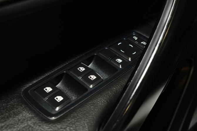 Lada (ВАЗ) Vesta I Рестайлинг (NG) с пробегом 2024 года, цена 1 249 000 рублей, 27475 км, седан, Автокод Объявления