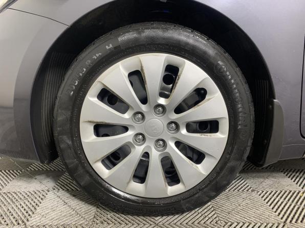 Kia Ceed II Рестайлинг с пробегом 2017 года, цена 1 388 000 рублей, 98844 км, универсал, Автокод Объявления