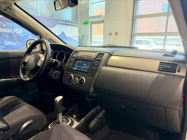 Nissan Tiida I Рестайлинг с пробегом 2010 года, цена 530 000 рублей, 224438 км, хэтчбек, Автокод Объявления