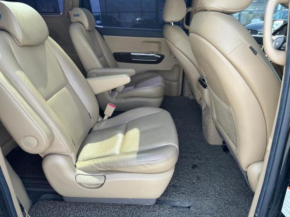 Kia Carnival III с пробегом 2019 года, цена 2 830 000 рублей, 100518 км, минивэн, Автокод Объявления