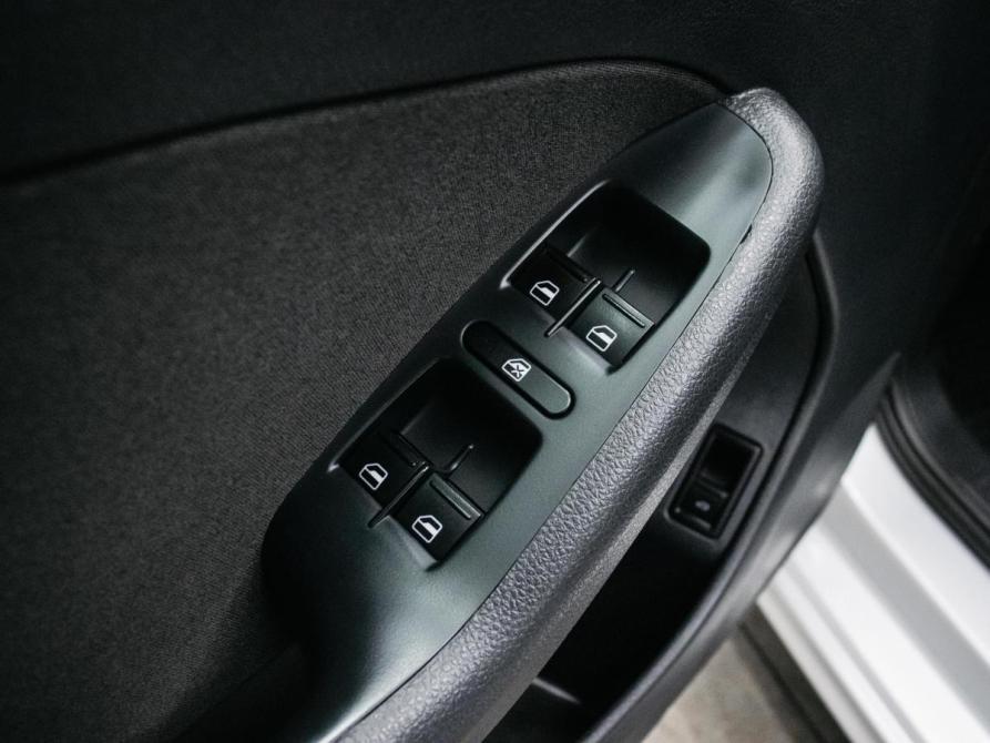 Volkswagen Jetta VI Красноярск  - изображение 11