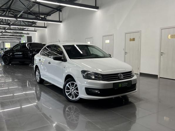 Volkswagen Polo V Рестайлинг с пробегом 2018 года, цена 1 045 000 рублей, 149349 км, седан, Автокод Объявления