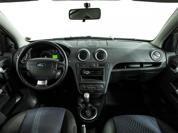 Ford Fusion I Рестайлинг с пробегом 2008 года, цена 299 585 рублей, 297000 км, хэтчбек, Автокод Объявления