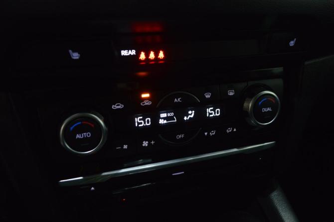 Mazda 6 III (GJ) Рестайлинг с пробегом 2017 года, цена 2 099 000 рублей, 97569 км, седан, Автокод Объявления