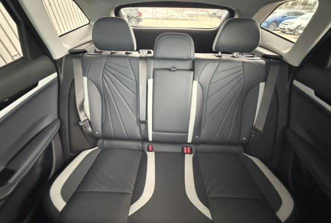 Geely Atlas II с пробегом 2024 года, цена 3 220 000 рублей, 11037 км, внедорожник, Автокод Объявления