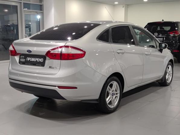 Ford Fiesta Mk6 Рестайлинг с пробегом 2015 года, цена 838 000 рублей, 80908 км, седан, Автокод Объявления
