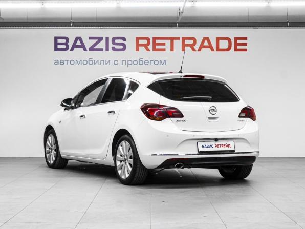 Opel Astra J Рестайлинг с пробегом 2013 года, цена 990 000 рублей, 172235 км, универсал, Автокод Объявления