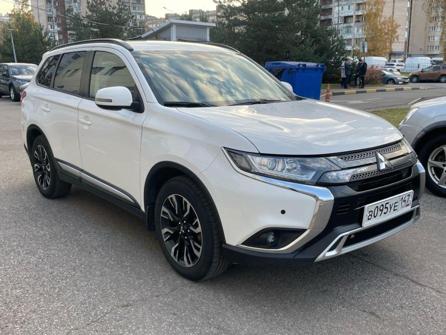 Mitsubishi Outlander III Рестайлинг 3 Санкт-Петербург  - изображение 2