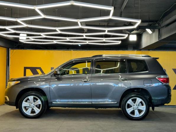 Toyota Highlander II (XU40) Рестайлинг с пробегом 2013 года, цена 2 149 000 рублей, 195400 км, внедорожник, Автокод Объявления