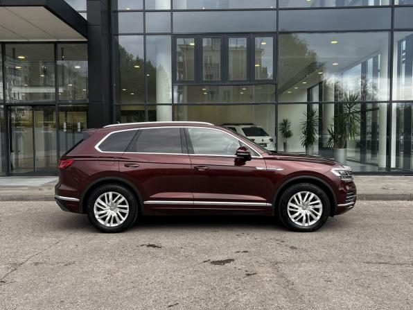 Volkswagen Touareg III с пробегом 2019 года, цена 5 490 000 рублей, 104028 км, внедорожник, Автокод Объявления