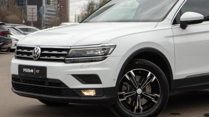 Volkswagen Tiguan II с пробегом 2018 года, цена 2 698 000 рублей, 93400 км, внедорожник, Автокод Объявления