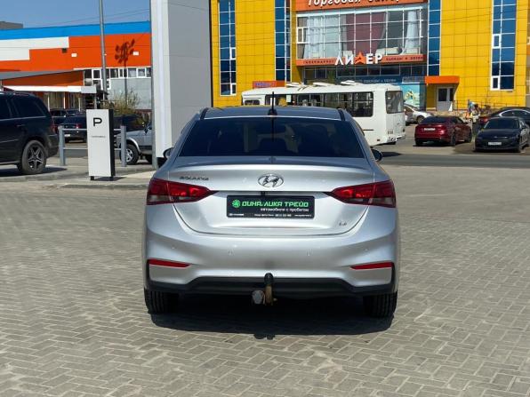 Hyundai Solaris II с пробегом 2017 года, цена 1 250 000 рублей, 168457 км, седан, Автокод Объявления