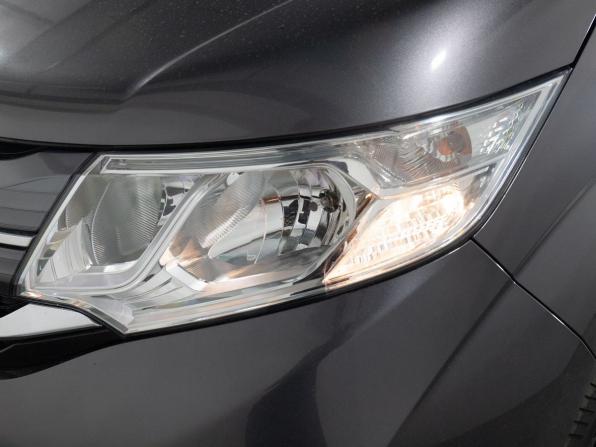 Honda Stepwgn V Рестайлинг с пробегом 2018 года, цена 2 110 000 рублей, 108860 км, минивэн, Автокод Объявления