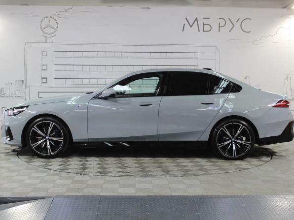 BMW 5 серии VIII (G60/G61/G68) с пробегом 2024 года, цена 7 250 000 рублей, 42000 км, седан, Автокод Объявления