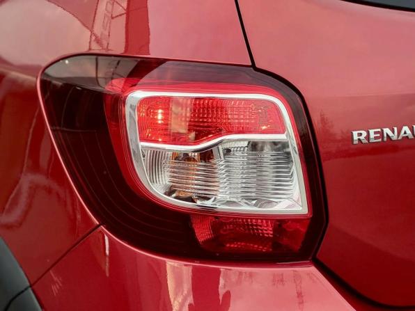 Renault Sandero II с пробегом 2016 года, цена 850 000 рублей, 152000 км, хэтчбек, Автокод Объявления